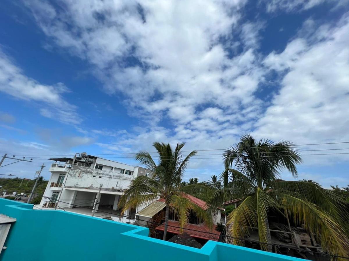 Hostal Brisas Del Mar Puerto Villamil Buitenkant foto
